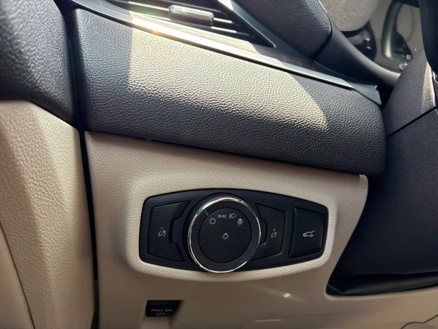 2019 Black Metallic Lincoln MKC Reserve FWD SUV