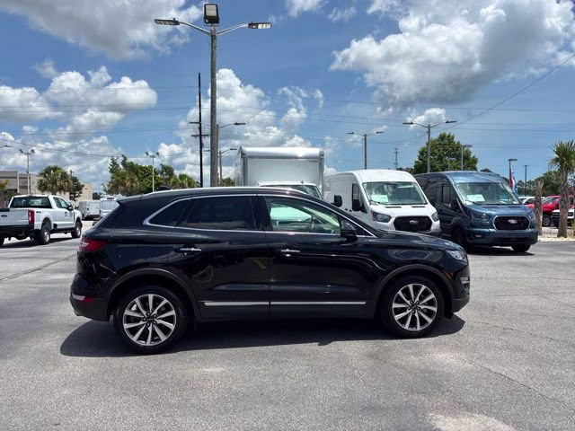 2019 Black Metallic Lincoln MKC Reserve FWD SUV