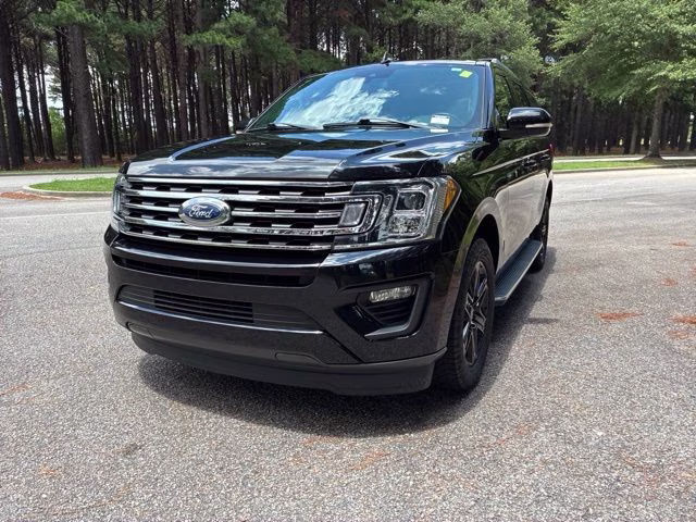 2021 Black Metallic Ford Expedition XLT RWD SUV