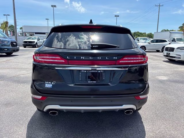 2019 Black Metallic Lincoln MKC Reserve FWD SUV