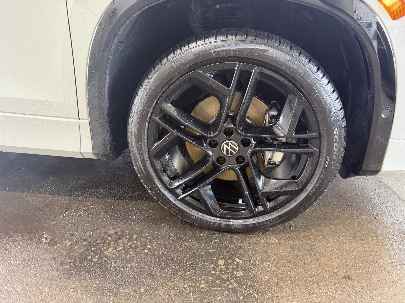 2026 White Volkswagen Tiguan SE R-Line Black AWD Crossover