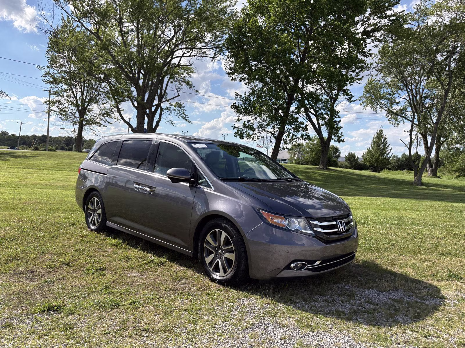 2014 Modern Steel Metallic Honda Odyssey Touring FWD Van