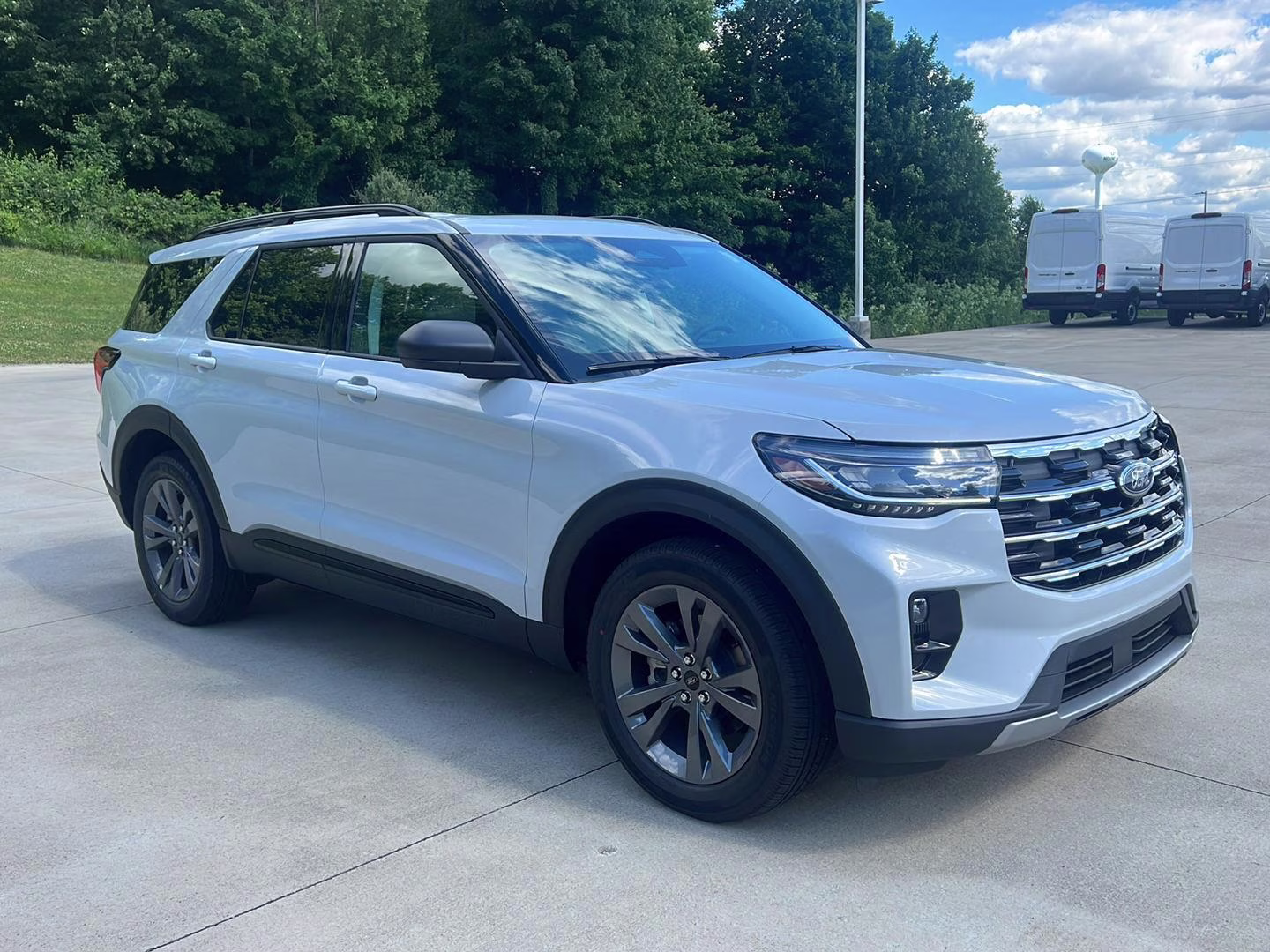 2026 Space White Metallic Ford Explorer Active w/200A Pkg 4X4 SUV