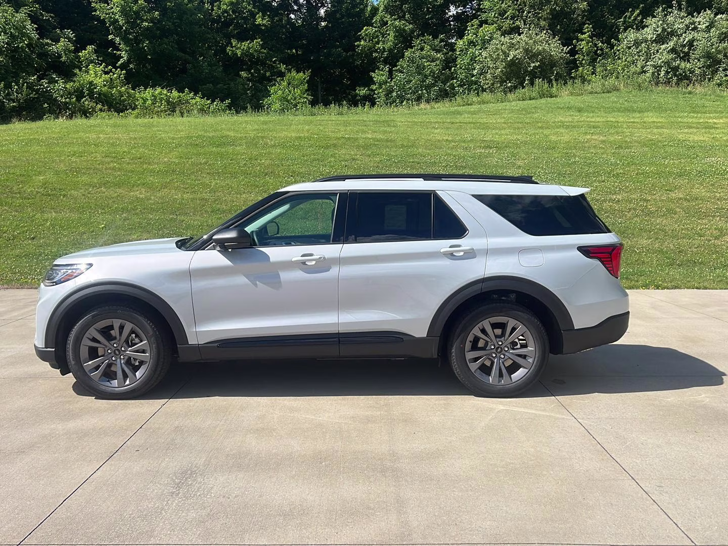 2026 Space White Metallic Ford Explorer Active w/200A Pkg 4X4 SUV