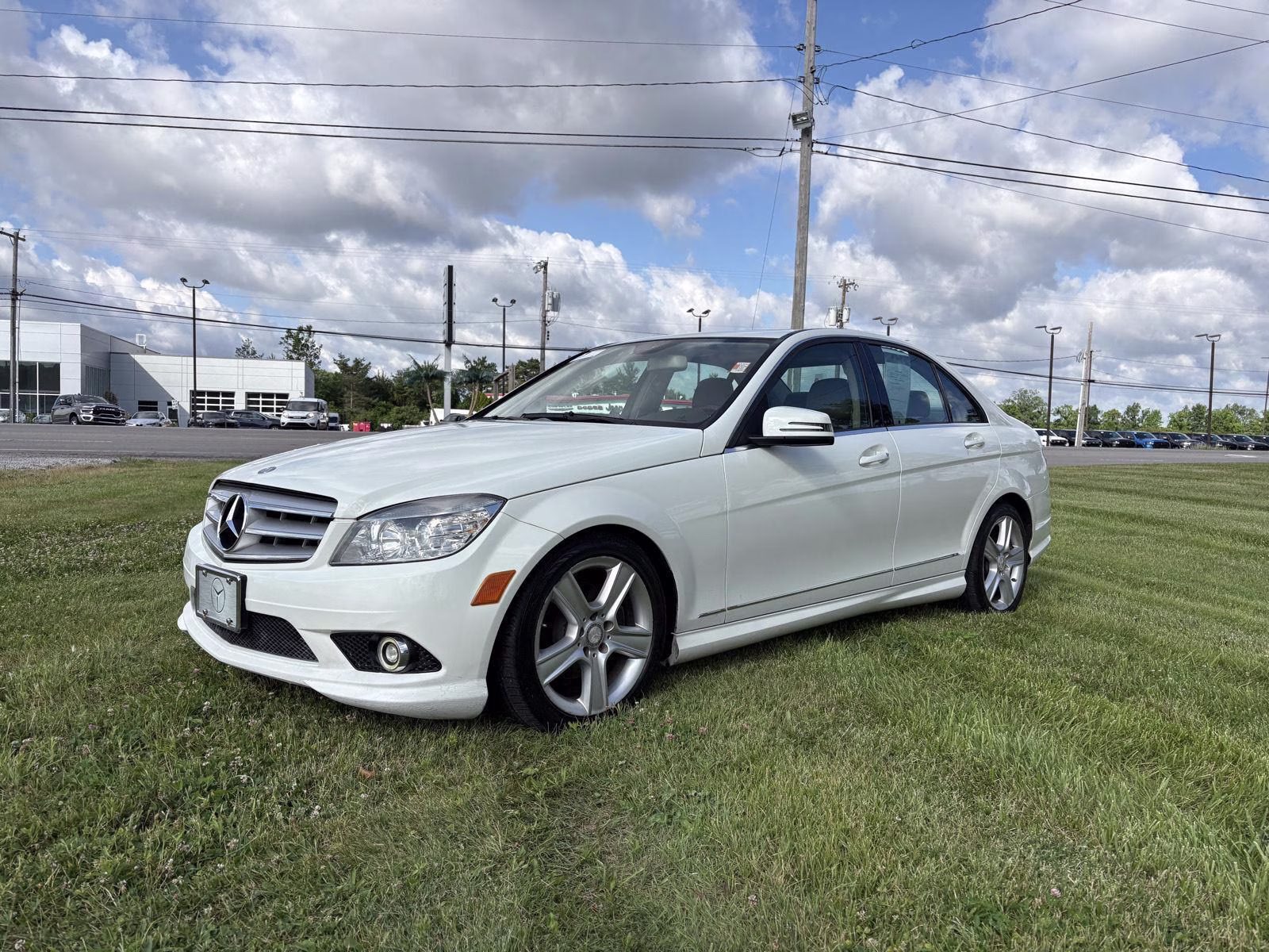 2010 White Mercedes-Benz C300 4 MATIC C300 AWD Sedan