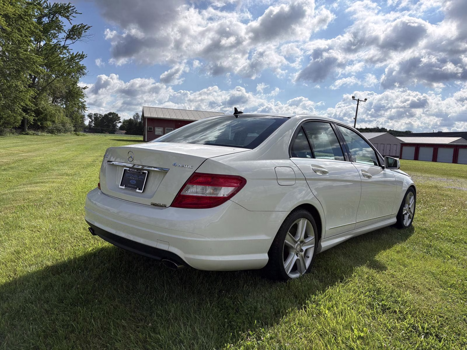2010 White Mercedes-Benz C300 4 MATIC C300 AWD Sedan