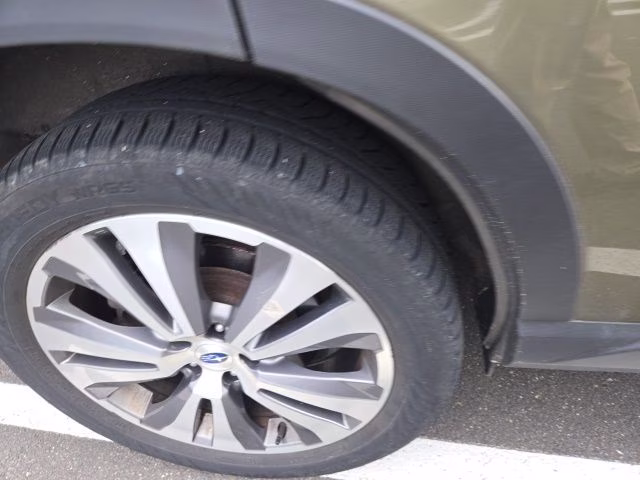 2022 Green Metallic Subaru Ascent Limited AWD SUV
