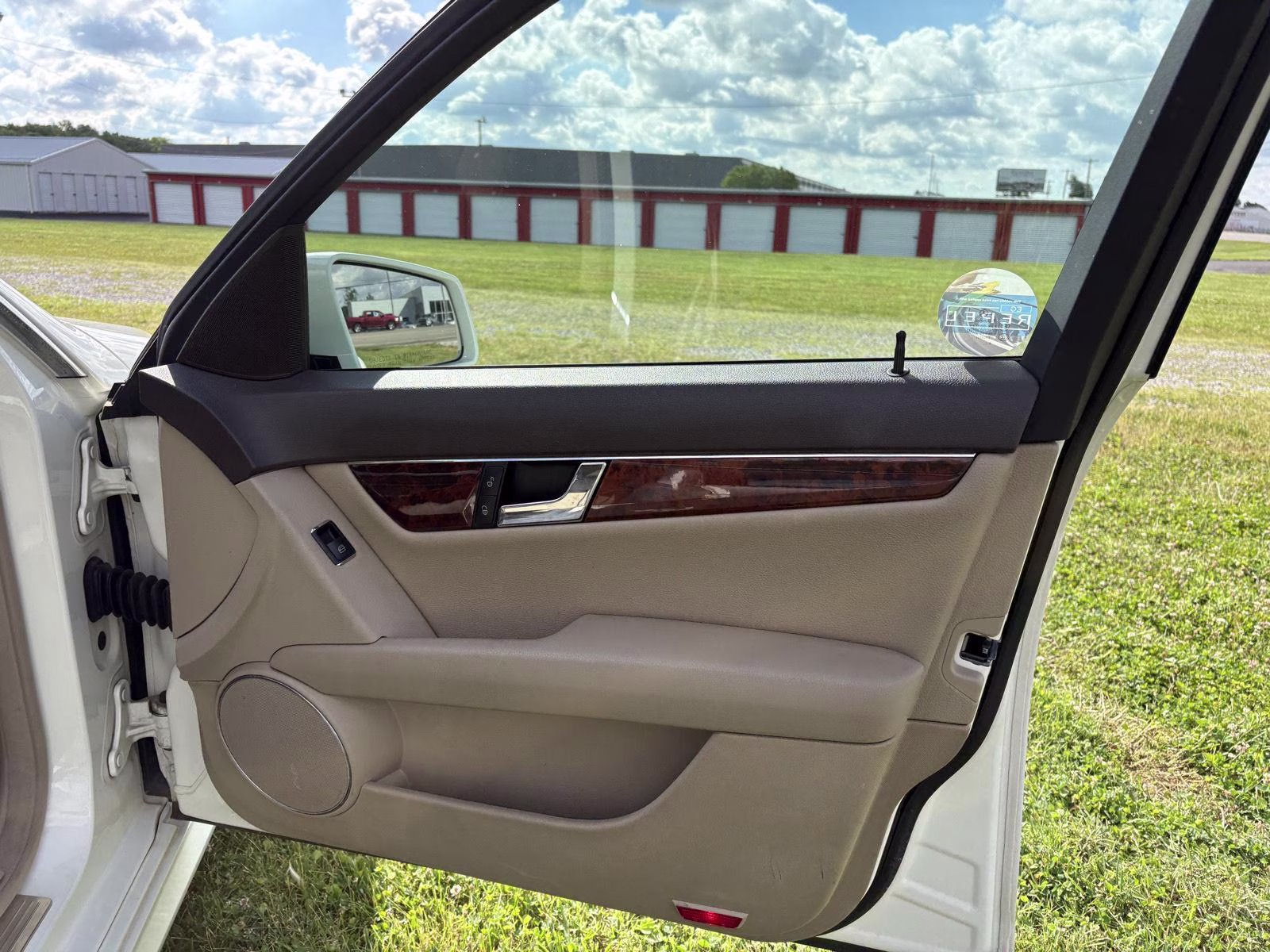 2010 White Mercedes-Benz C300 4 MATIC C300 AWD Sedan