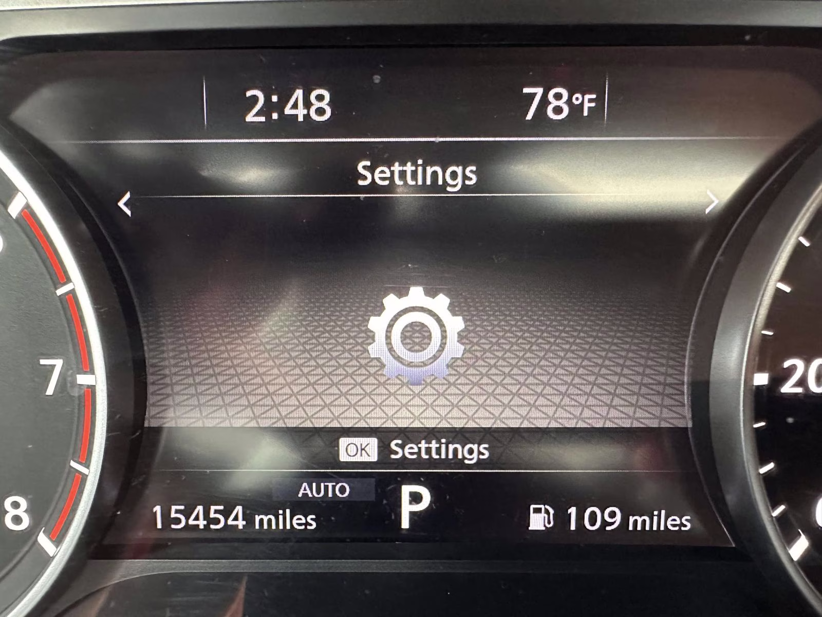 2023 Pearl White Tricoat Nissan Rogue AWD SL AWD SUV