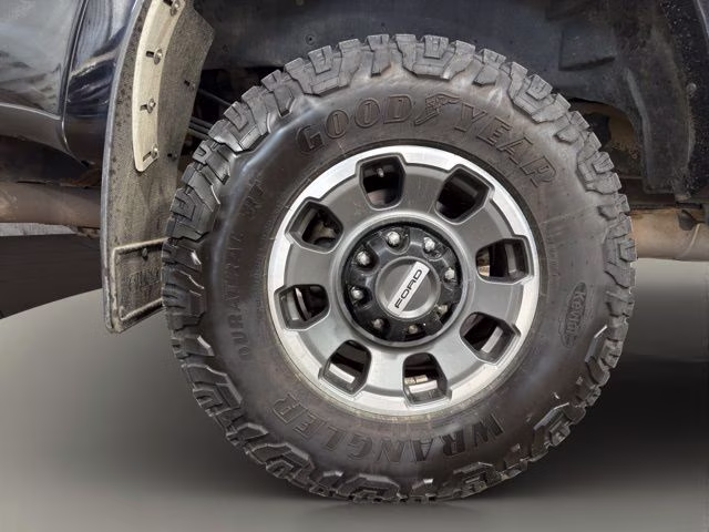 2020 Black Ford Super Duty F-250 SRW Platinum 4X4 Truck