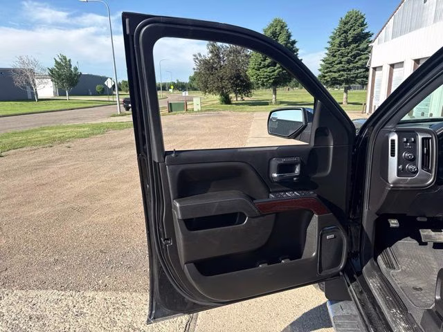 2018 Onyx Black GMC Sierra 1500 SLT 4X4 Truck