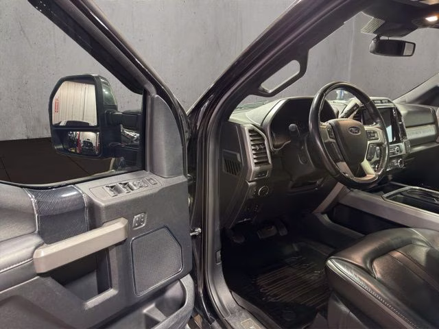 2020 Black Ford Super Duty F-250 SRW Platinum 4X4 Truck