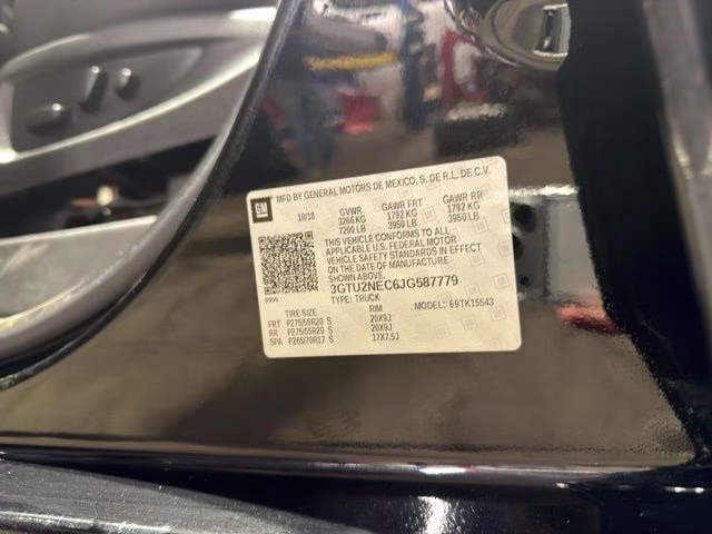 2018 Onyx Black GMC Sierra 1500 SLT 4X4 Truck