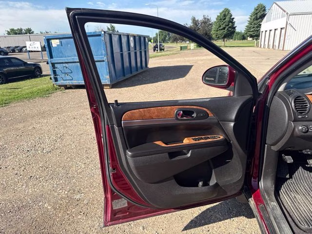 2010 Red Buick Enclave CXL AWD SUV