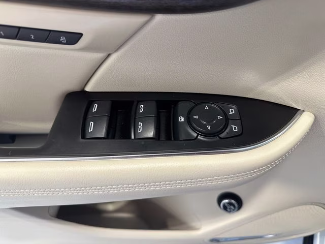 2023 White Frost Tricoat Buick Envision Avenir AWD SUV