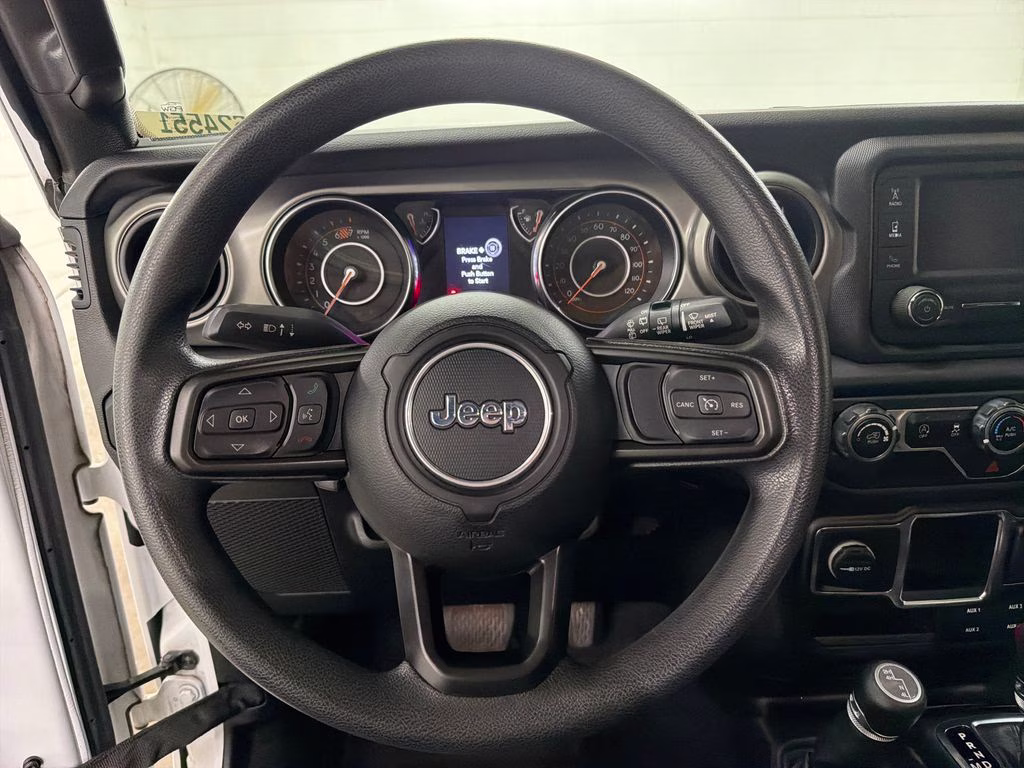 2021 Bright White Clearcoat Jeep Wrangler Unlimited Willys 4X4 SUV