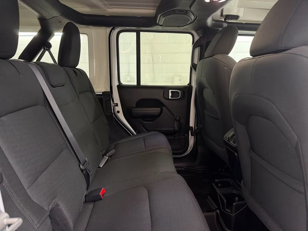 2021 Bright White Clearcoat Jeep Wrangler Unlimited Willys 4X4 SUV