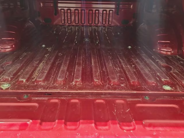 2022 Rapid Red Metallic Tinted Clearcoat Ford Super Duty F-350 SRW Platinum 4X4 Truck
