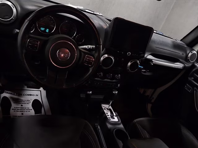 2015 Bright White Clearcoat Jeep Wrangler Unlimited Sahara 4X4 SUV