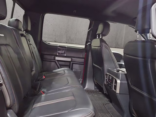 2022 Rapid Red Metallic Tinted Clearcoat Ford Super Duty F-350 SRW Platinum 4X4 Truck