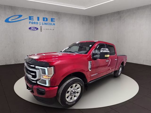 2022 Rapid Red Metallic Tinted Clearcoat Ford Super Duty F-350 SRW Platinum 4X4 Truck