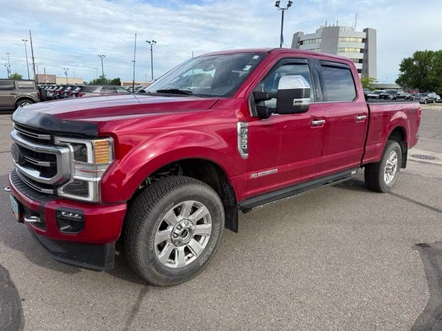 2022 Rapid Red Metallic Tinted Clearcoat Ford Super Duty F-350 SRW Platinum 4X4 Truck