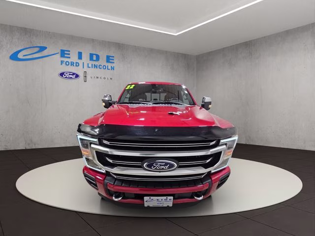 2022 Rapid Red Metallic Tinted Clearcoat Ford Super Duty F-350 SRW Platinum 4X4 Truck