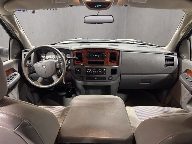 2006 Bright Silver Metallic Clearcoat Dodge Ram 2500 SLT 4X4 Truck