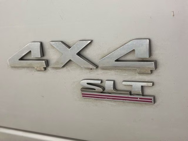 2006 Bright Silver Metallic Clearcoat Dodge Ram 2500 SLT 4X4 Truck