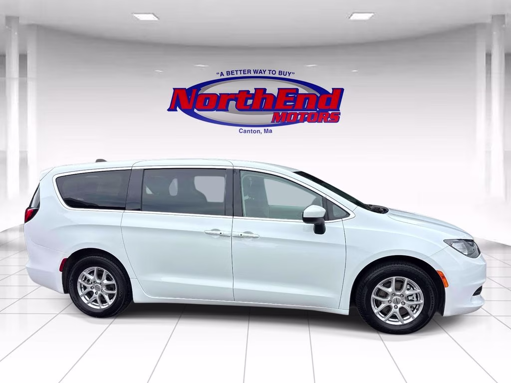 2023 Bright White Clearcoat Chrysler Voyager LX FWD Van