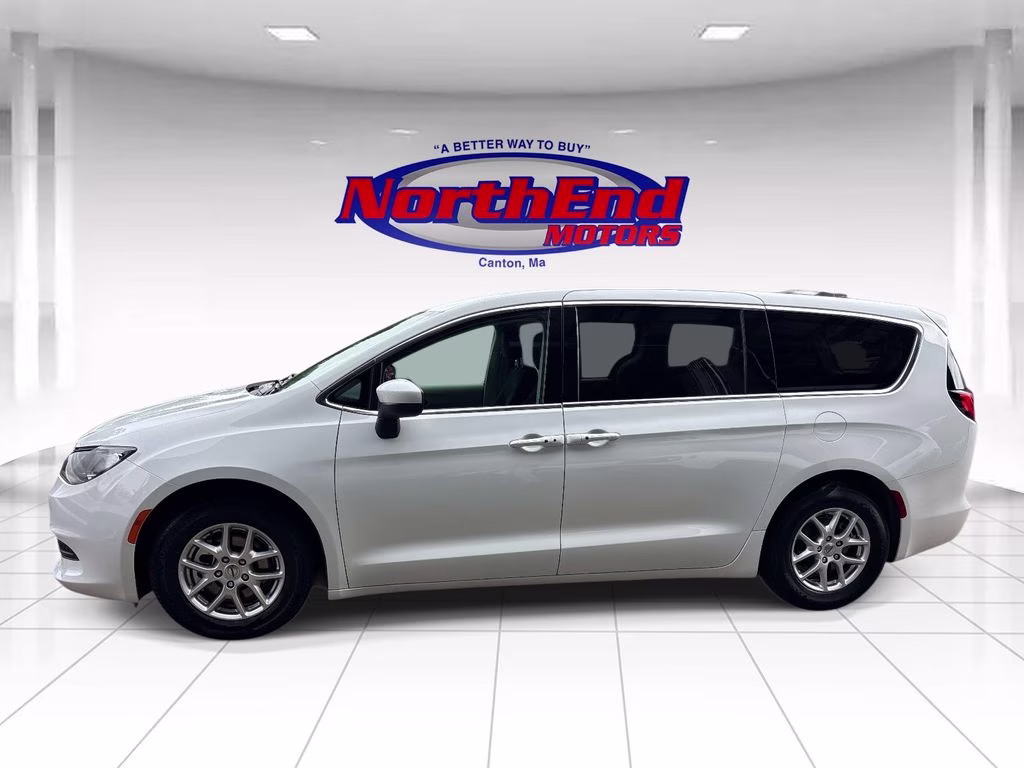 2023 Bright White Clearcoat Chrysler Voyager LX FWD Van