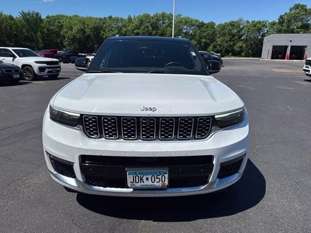2022 Bright White Clearcoat Jeep Grand Cherokee L Summit 4X4 SUV