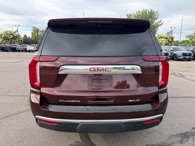 2022 Redwood Metallic GMC Yukon SLT 4X4 SUV