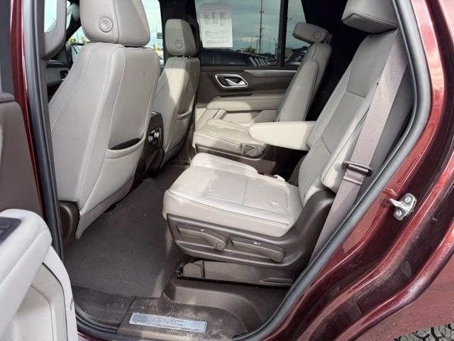 2022 Redwood Metallic GMC Yukon SLT 4X4 SUV