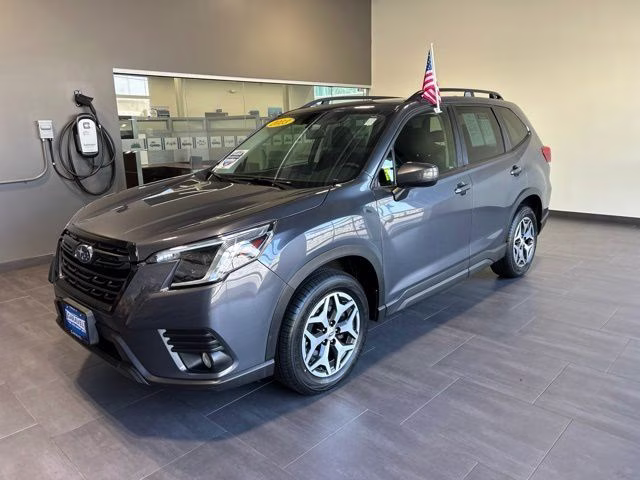 2023 Magnetite Gray Metallic Subaru Forester Premium AWD SUV
