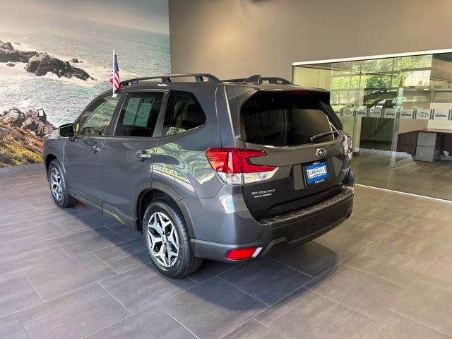 2023 Magnetite Gray Metallic Subaru Forester Premium AWD SUV
