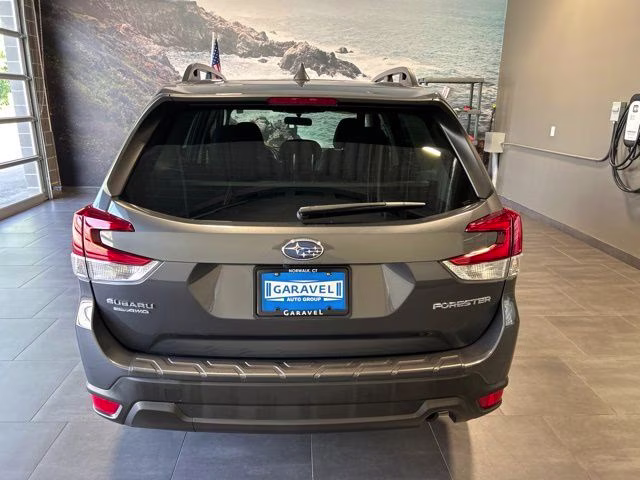 2023 Magnetite Gray Metallic Subaru Forester Premium AWD SUV