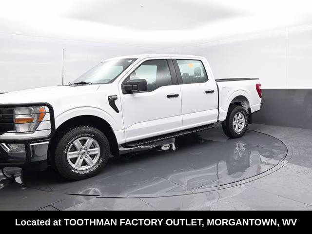 2021 Oxford White Ford F-150 XL 4X4 Truck