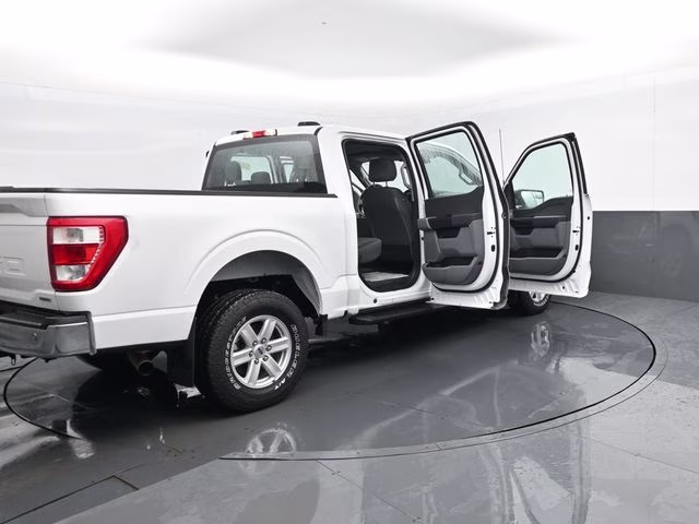 2021 Oxford White Ford F-150 XL 4X4 Truck