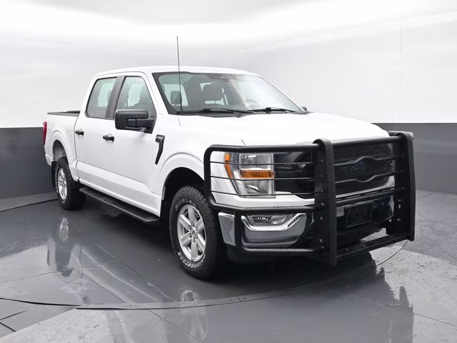 2021 Oxford White Ford F-150 XL 4X4 Truck