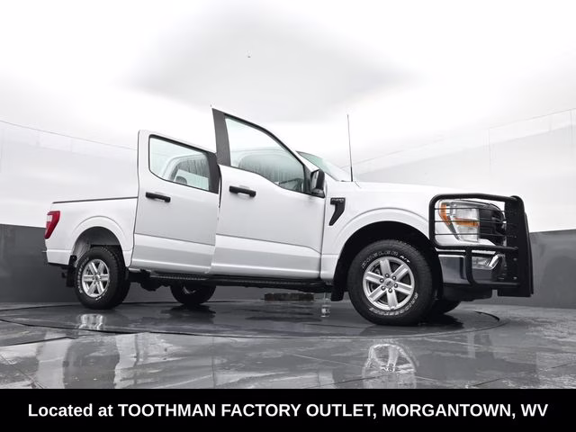 2021 Oxford White Ford F-150 XL 4X4 Truck