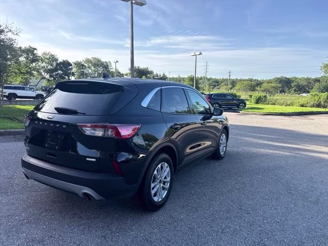 2020 Agate Black Metallic Ford Escape SE FWD SUV