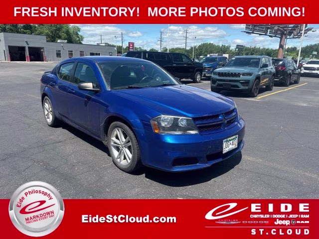 2014 Blue Streak Pearlcoat Dodge Avenger SE FWD Sedan