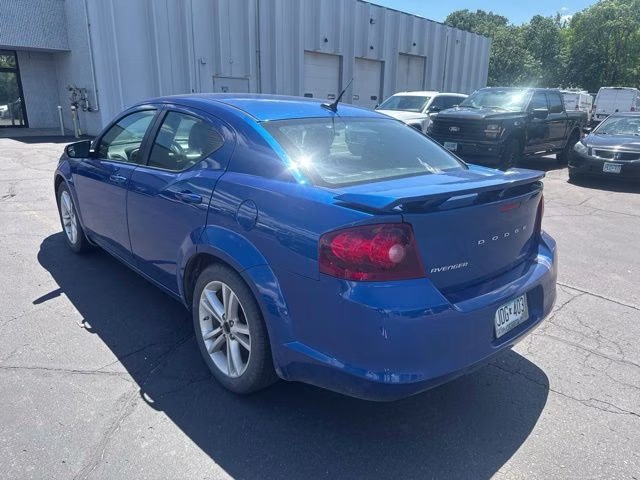 2014 Blue Streak Pearlcoat Dodge Avenger SE FWD Sedan