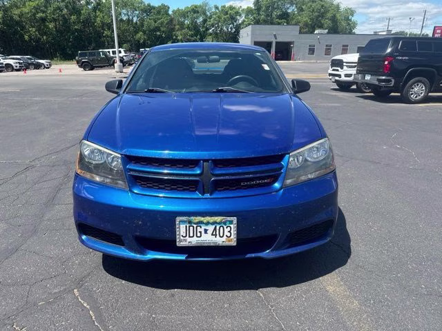 2014 Blue Streak Pearlcoat Dodge Avenger SE FWD Sedan