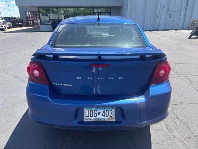2014 Blue Streak Pearlcoat Dodge Avenger SE FWD Sedan