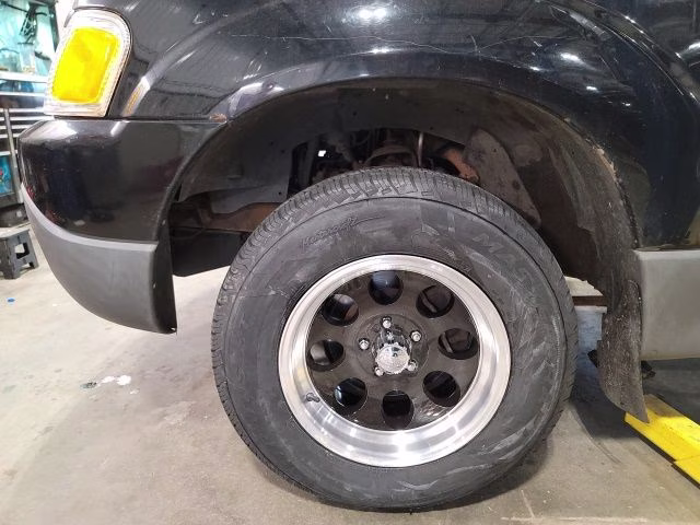 2005 Black Clearcoat Ford Explorer Sport Trac XLT 4X4 SUV