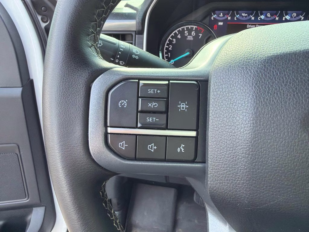2023 Oxford White Ford F-150 XLT 4X4 Truck