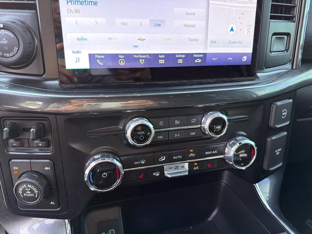 2023 Oxford White Ford F-150 XLT 4X4 Truck