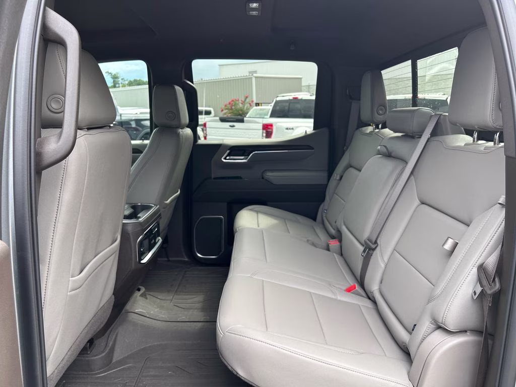 2025 Sterling Metallic GMC Sierra 1500 SLT 4X4 Truck